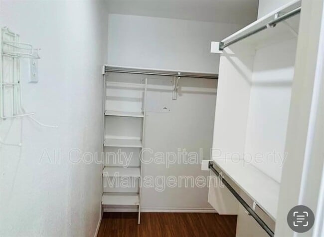 Building Photo - 15004 Antique Finish Dr