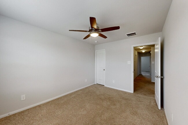 Building Photo - 968 Rice Dr