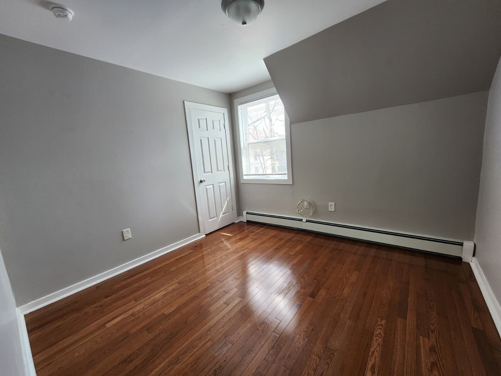 Building Photo - 425 Huntington St