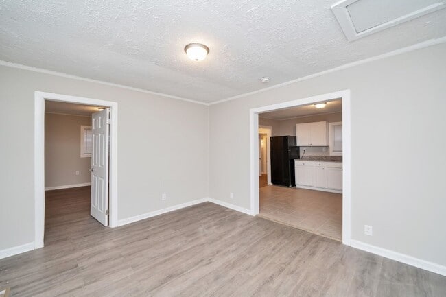 Building Photo - Beautifully Renovated 3BR/2BA Home on Forest Road in Hueytown – Now Accepting Section 8!