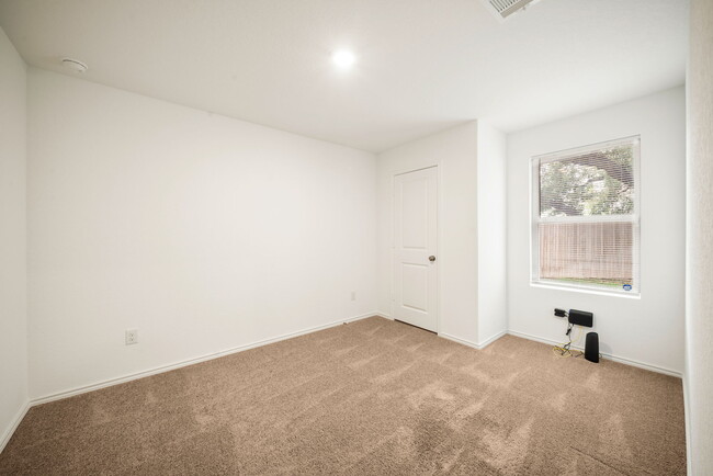 Building Photo - 14636 Cregg Ml Dr