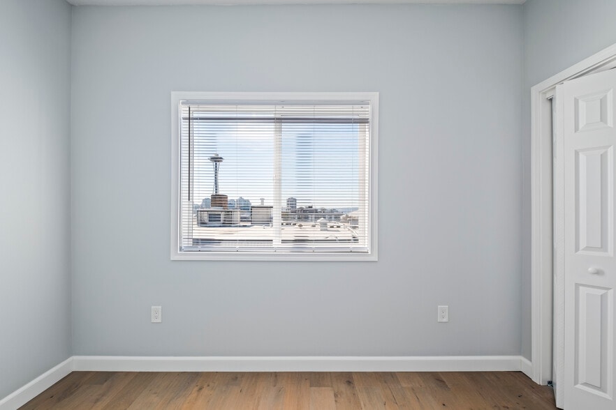 Building Photo - 812 2nd Ave N