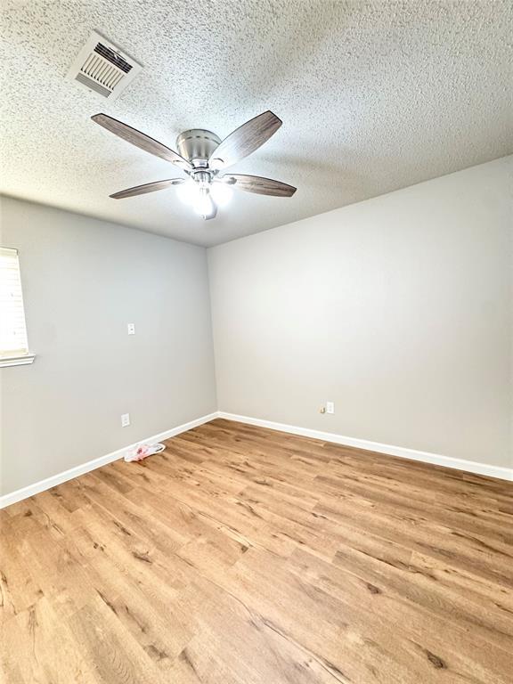 Building Photo - 406 Beverly Ln