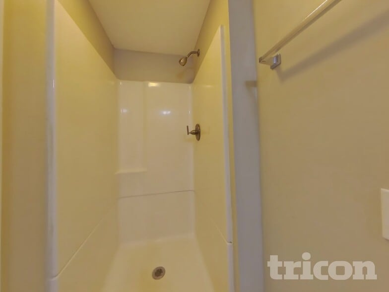 Building Photo - 3272 Greenhill Ct