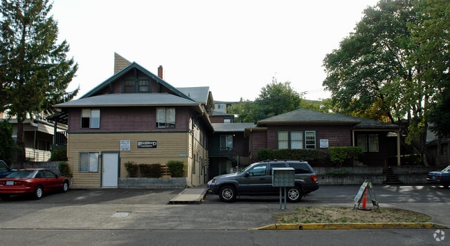 Building Photo - Ridgewood Apartments
