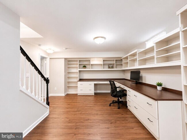 Building Photo - 14047 Sable Ct