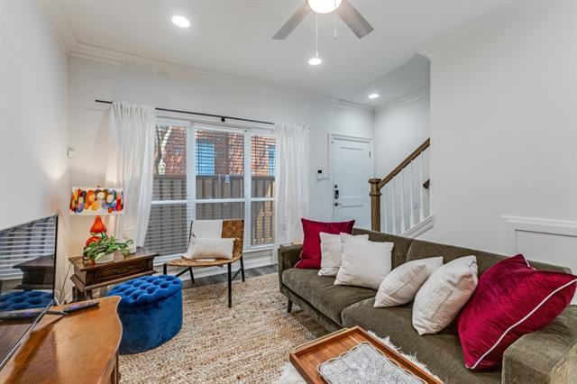 Primary Photo - 3416 Normandy Ave
