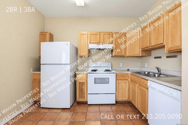 Building Photo - 6342 Queens Castle Dr