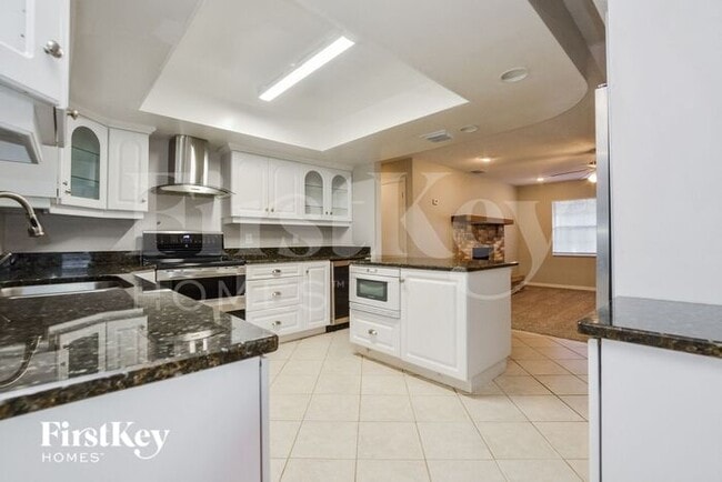 Building Photo - 848 Benchwood Ct