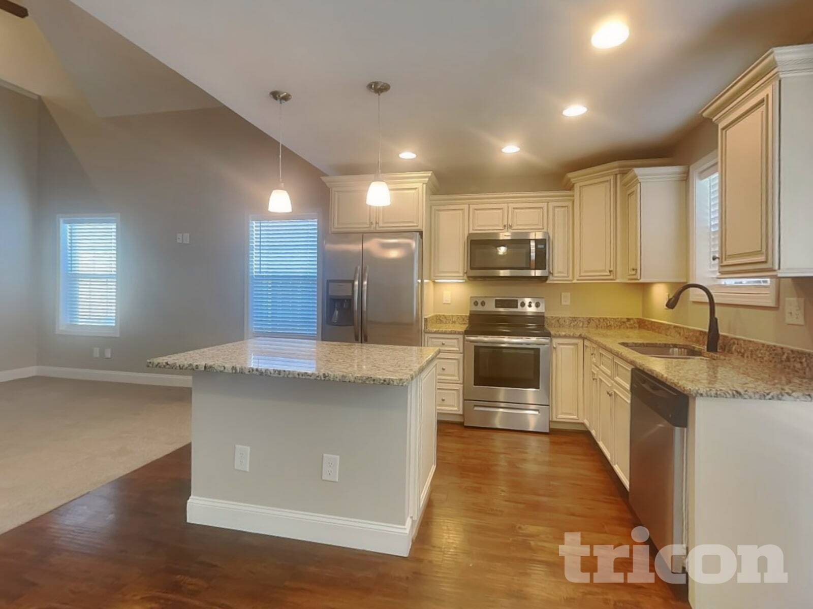 Building Photo - 2013 Mansker Dr