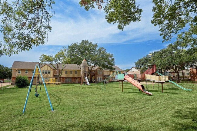 Building Photo - 10306 Hammerly Blvd