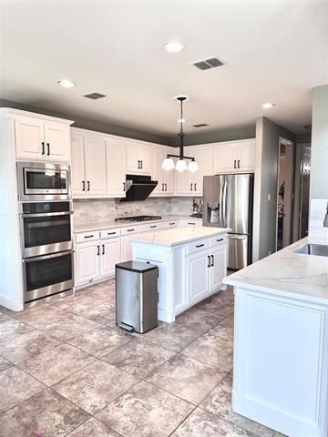 Building Photo - 941 Nightingale Dr