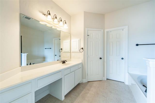 Building Photo - 4617 United Ln