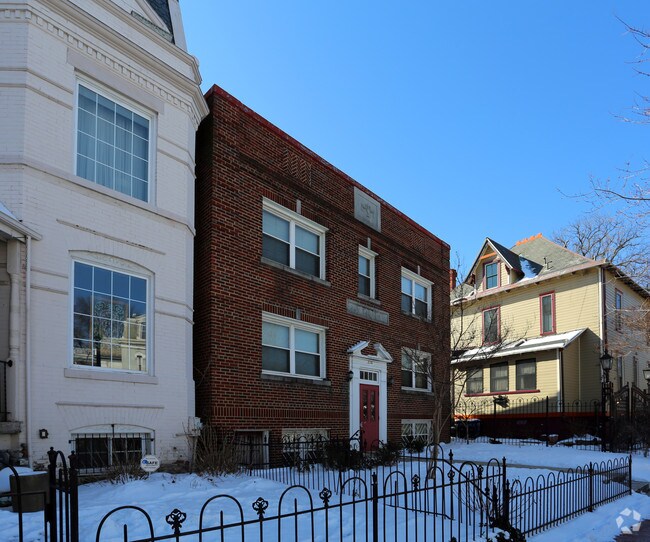 Building Photo - 216 T St NW