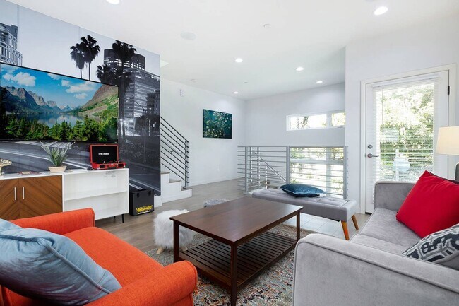 Building Photo - 6650 Leland Way