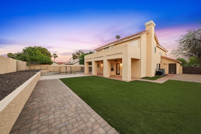 Building Photo - 8830 E Carol Way