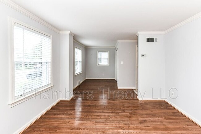 Building Photo - 1128 N Kentucky St