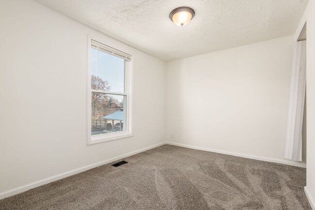 Building Photo - 1109-1111-1111 Franklin Ave