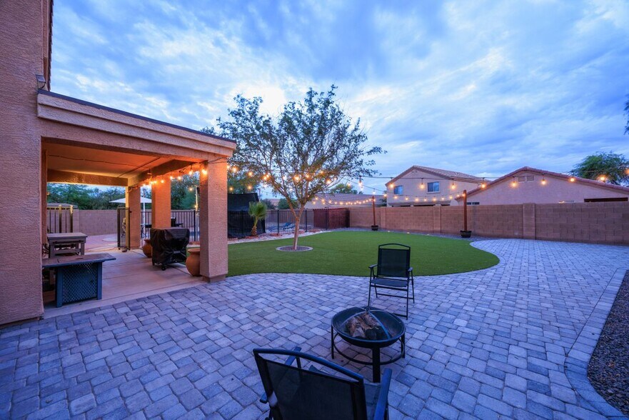 Building Photo - 42921 W Camino de Janos