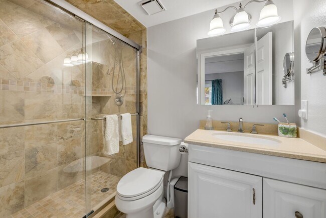 Building Photo - New Smyrna 2BD/2BA Beach Condo in Waterfront Community!