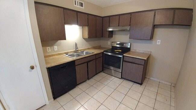 Building Photo - Location....Location....Location...Section 8