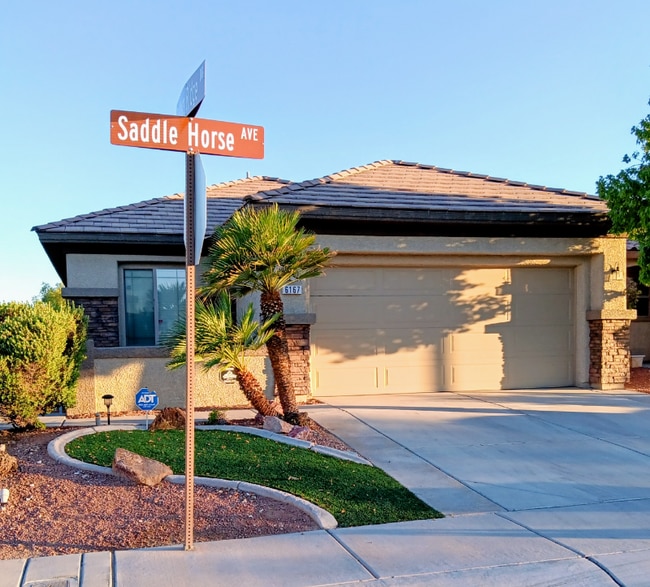Building Photo - 6167 Saddle Horse Ave
