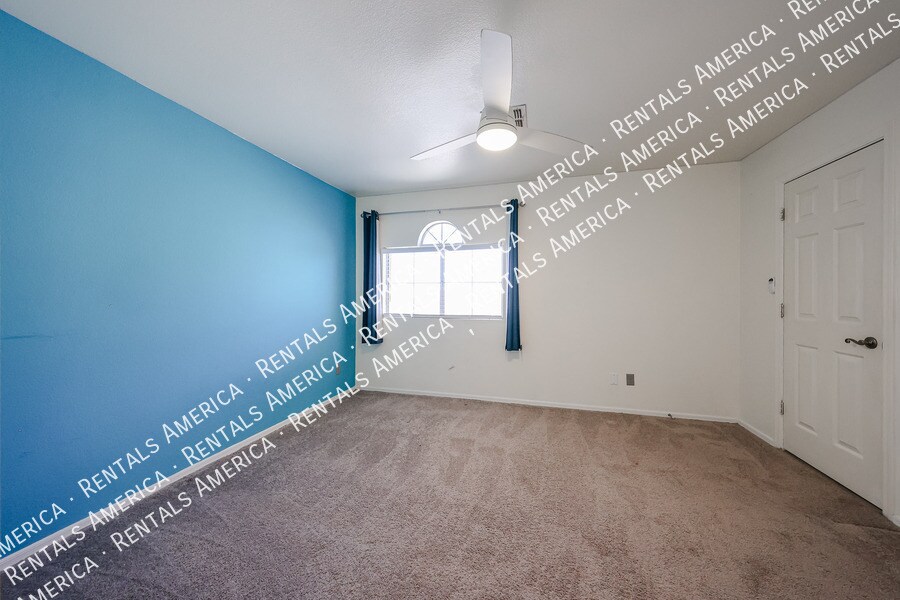 Building Photo - 6101 W Whispering Wind Dr