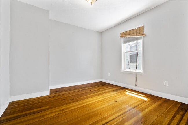 Building Photo - 31 Harold St