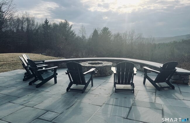 Building Photo - 63 Cemetery Hill Rd