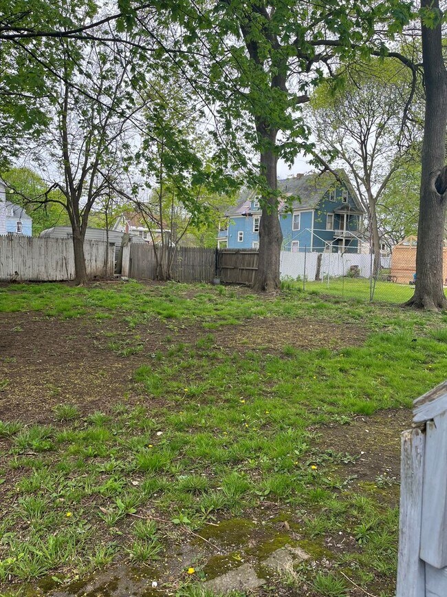 Building Photo - 444-446 Rich St.