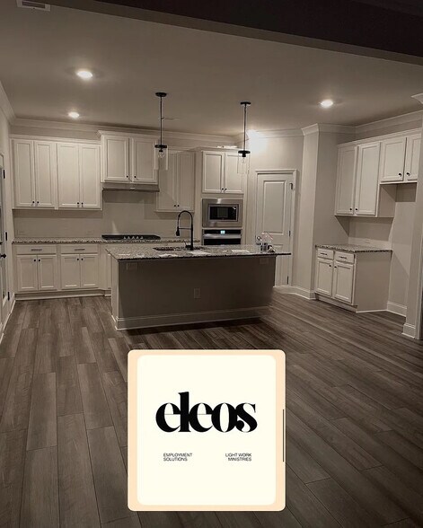 Building Photo - Room in House on Br Crk Cv