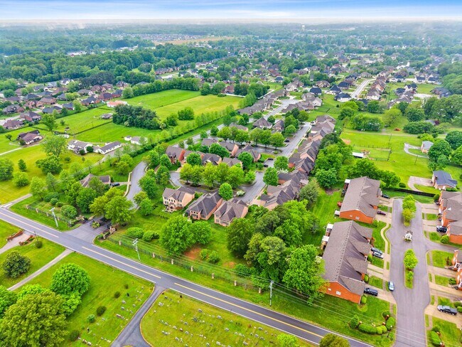 Building Photo - Gorgeous Upscale Home in the Gated Savanna...