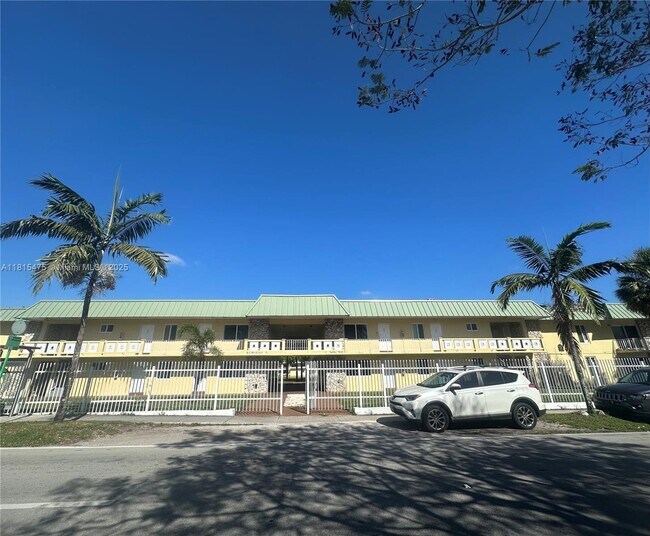 Building Photo - 505 NW 177th St