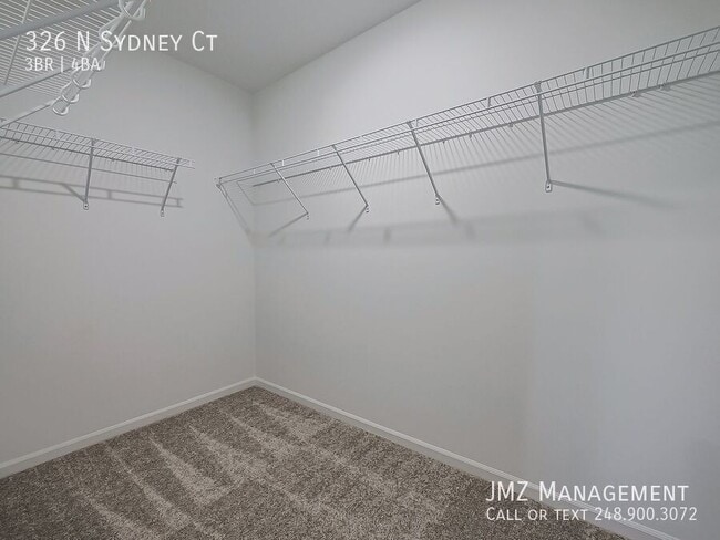 Building Photo - 326 N Sydney Ct