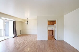 Building Photo - North Downtown Condo With Water/Sewer, Gas, Electricity Included