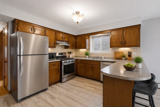 Building Photo - 2746 N 75th Ct