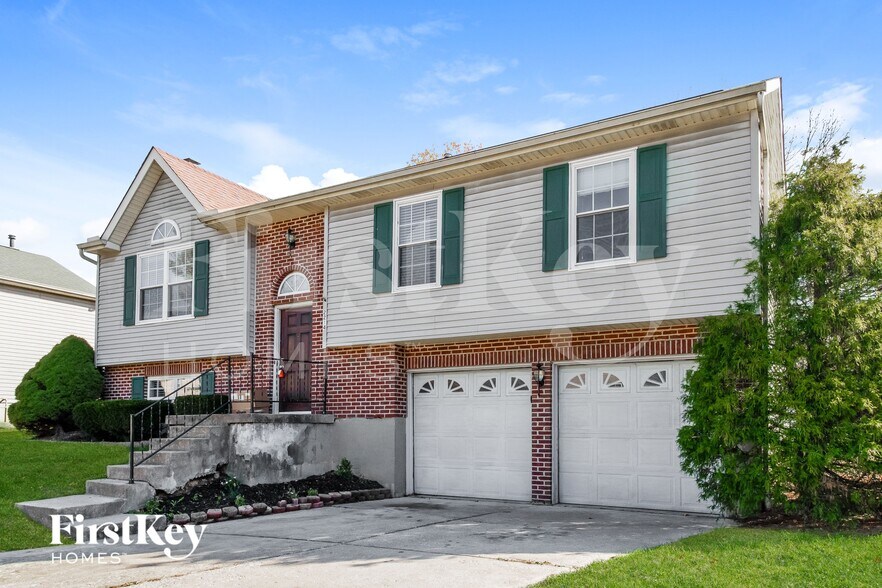 Building Photo - 2214 Harmony Ct
