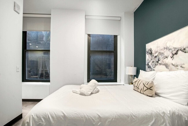 Building Photo - 209 9th St