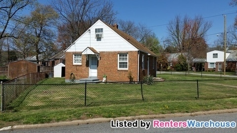 Building Photo - 9204 51st Ave