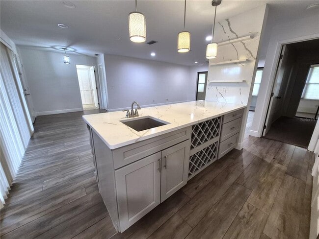 Building Photo - 160 Joanne Pl