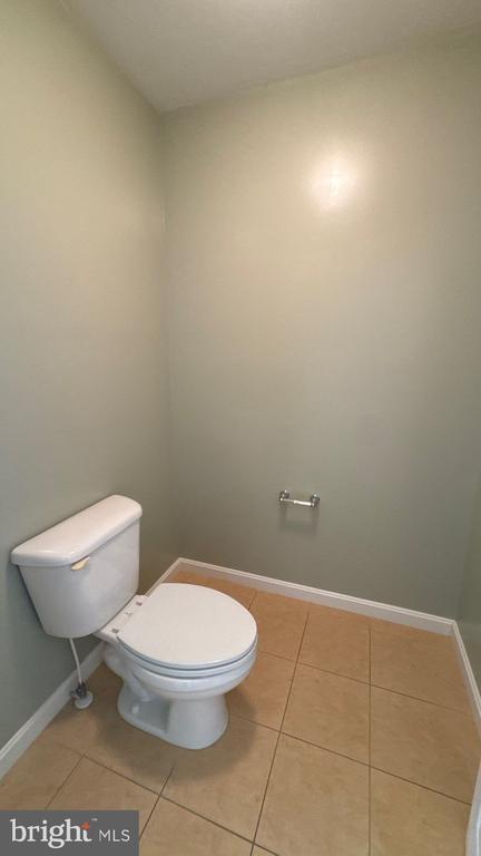 Building Photo - 4165 Tiber Falls Dr