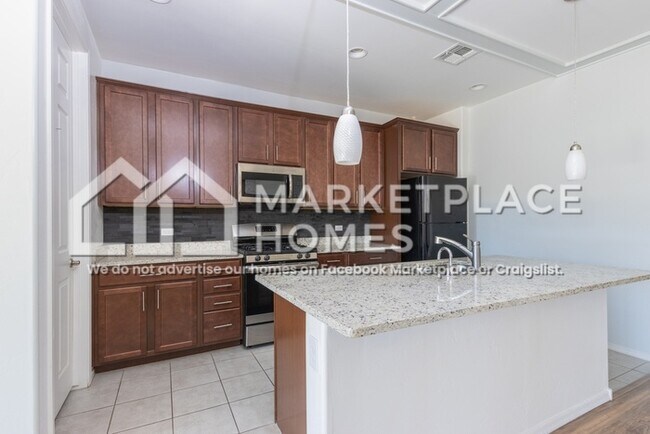 Building Photo - 7713 Long Boat Wy