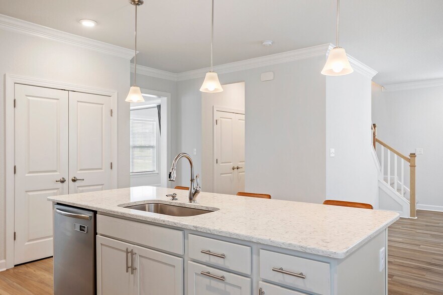 Building Photo - 2224 Hampton Roads Pky