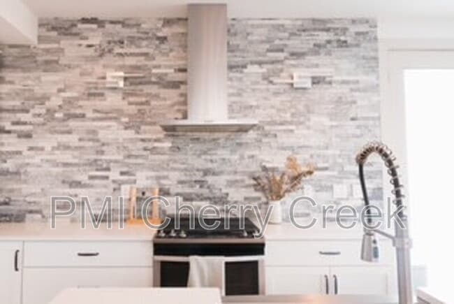 Building Photo - 2819 Jackson St