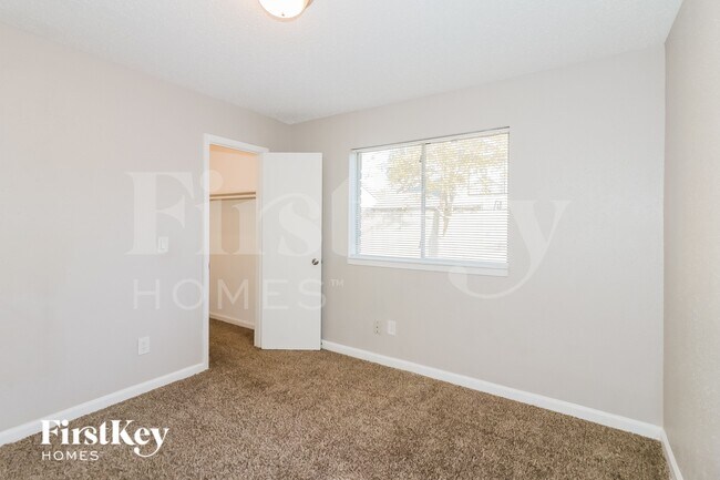 Building Photo - 18115 Brooknoll Dr