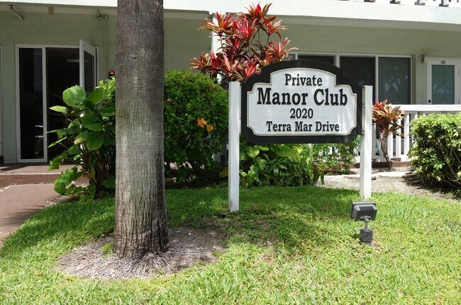 Building Photo - 2020 Terra Mar Dr