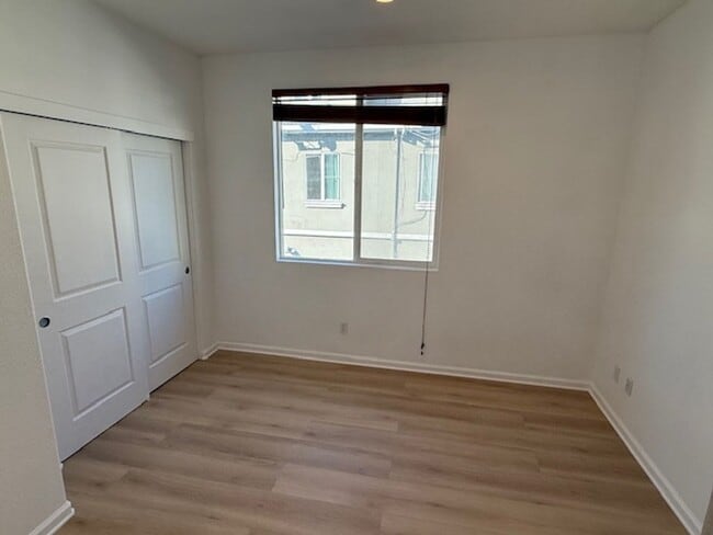 Building Photo - 3-Bedroom Townhome in Central Richmond Near Richmond BART Station