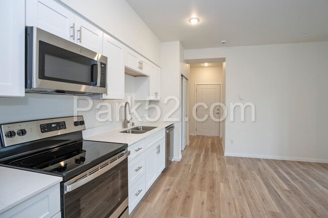 Building Photo - 4546 S Junett St