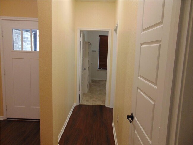 Building Photo - 6201 Conestoga Wagon Way