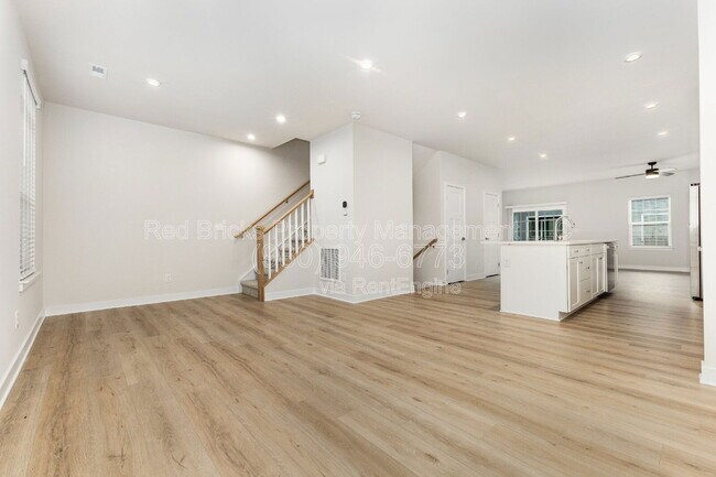 Building Photo - 306 New Gallant Dr